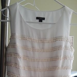 Ann Taylor White top with exterior 0P